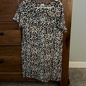 Leopard print casual dress